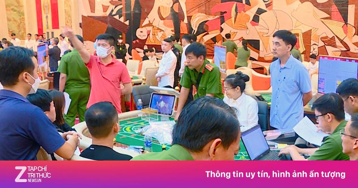 Giải thích chi tiết xì bàn là gì và cách nhận biết xì bàn trong các trò chơi xì bàn
